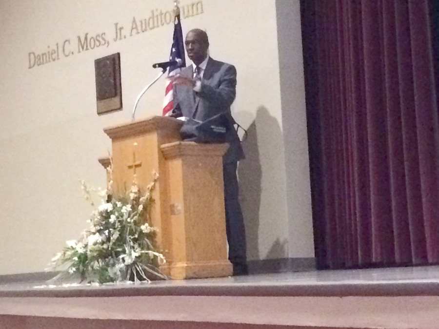 Mike Glenn Speaking at Claflin